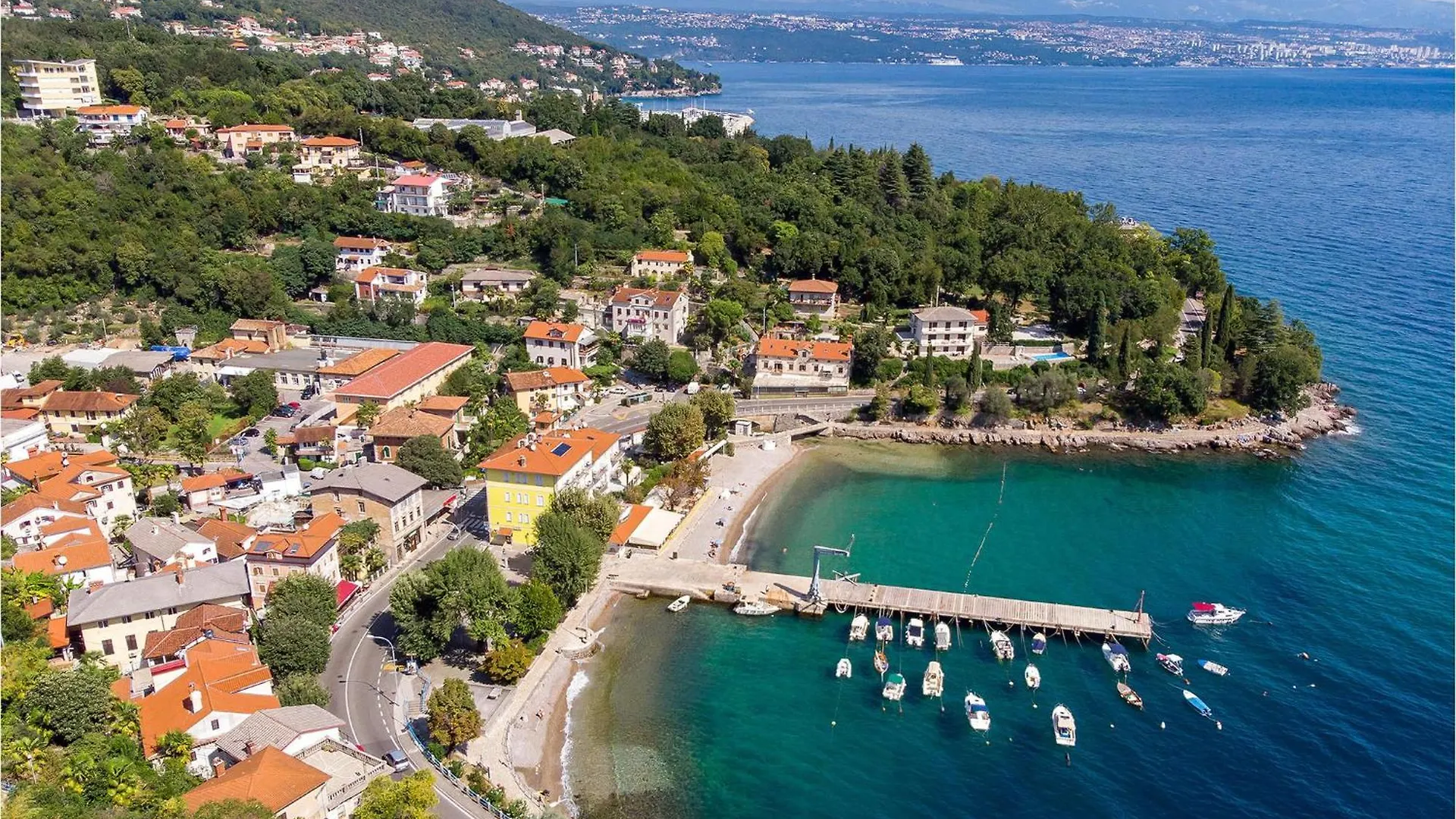 Gorgeous Apartment In Lovran With Jacuzzi Croatia