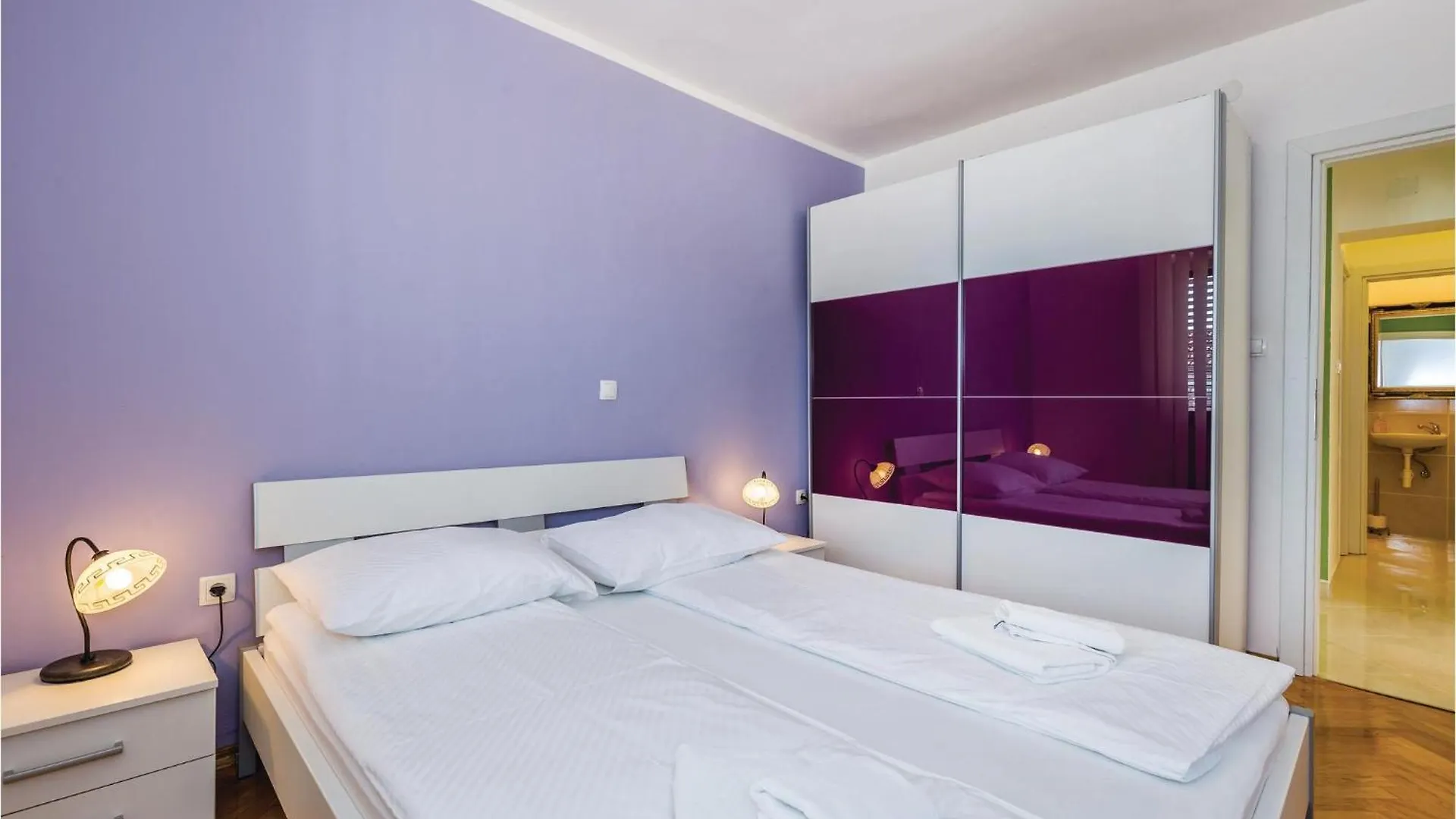 Gorgeous Apartment In Lovran With Jacuzzi 0*,